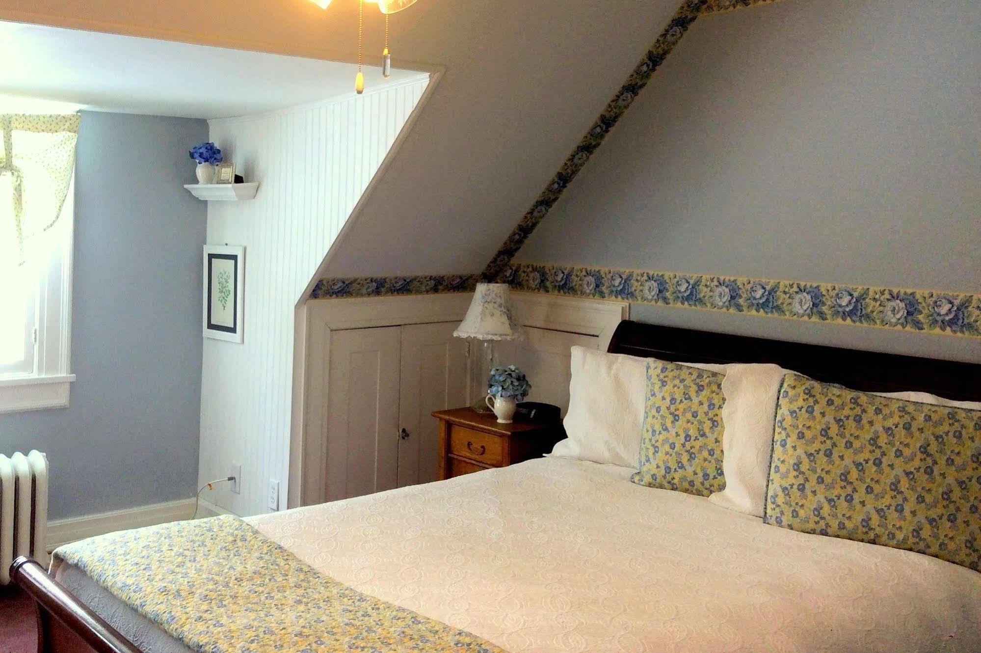 Four Chimneys Inn Bennington Zewnętrze zdjęcie